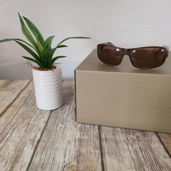 Vintage Women\'s Hugo Boss Sunglasses